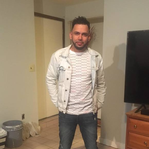 Meet your Posher, Ruben - Picture 1 of 1